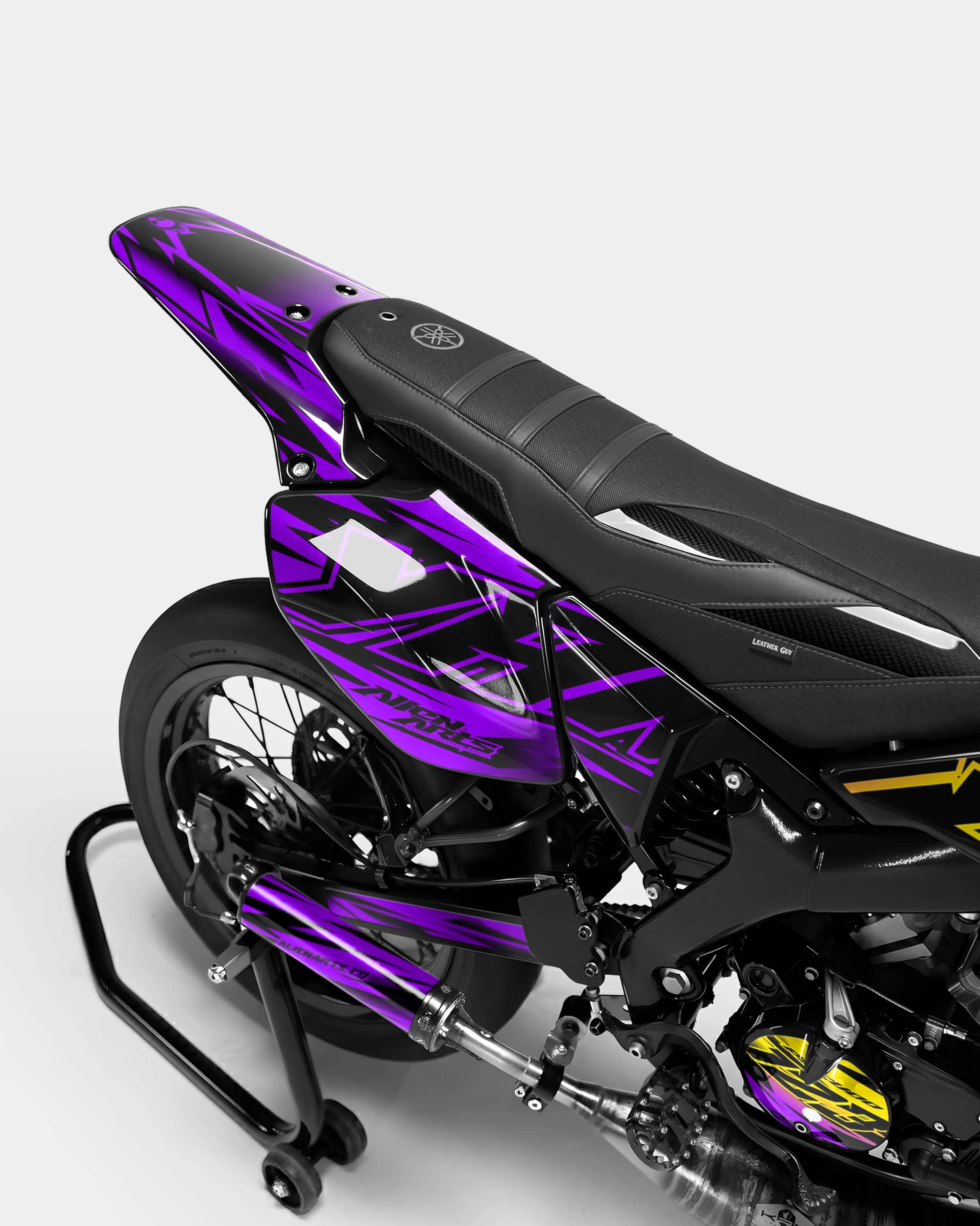 PAENO - Dekorationsset YAMAHA DT 50cc - Gelb Violett