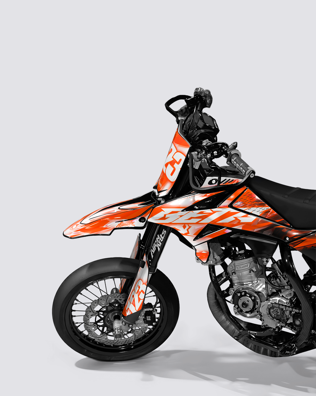 RUSH - Kit deco BETA 50cc - Orange — vue de face