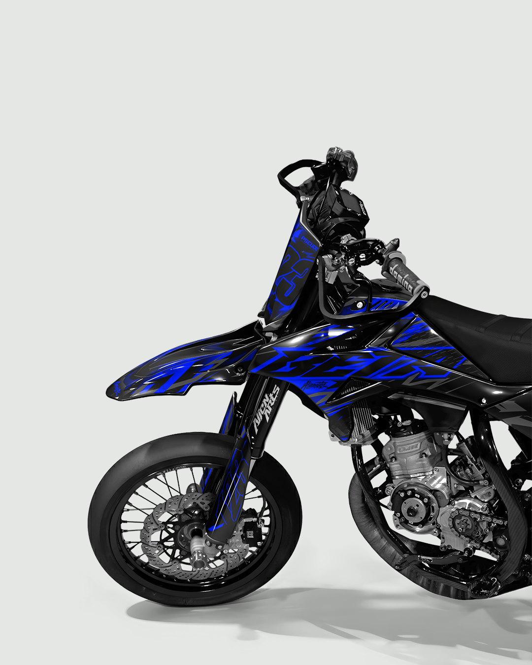 NEMESIS - Kit deco BETA 50cc - Bleu — vue de face