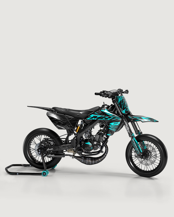 NEMESIS - Kit deco RIEJU 50cc - Turquoise — vue de côté