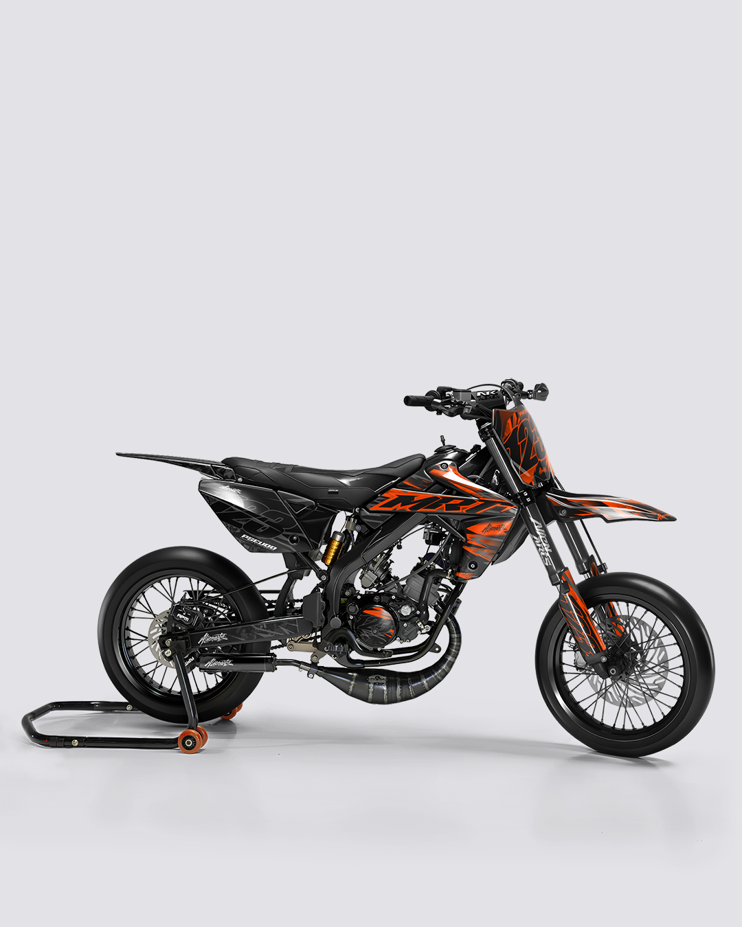 NEMESIS - Kit deco RIEJU 50cc - Orange — vue de côté