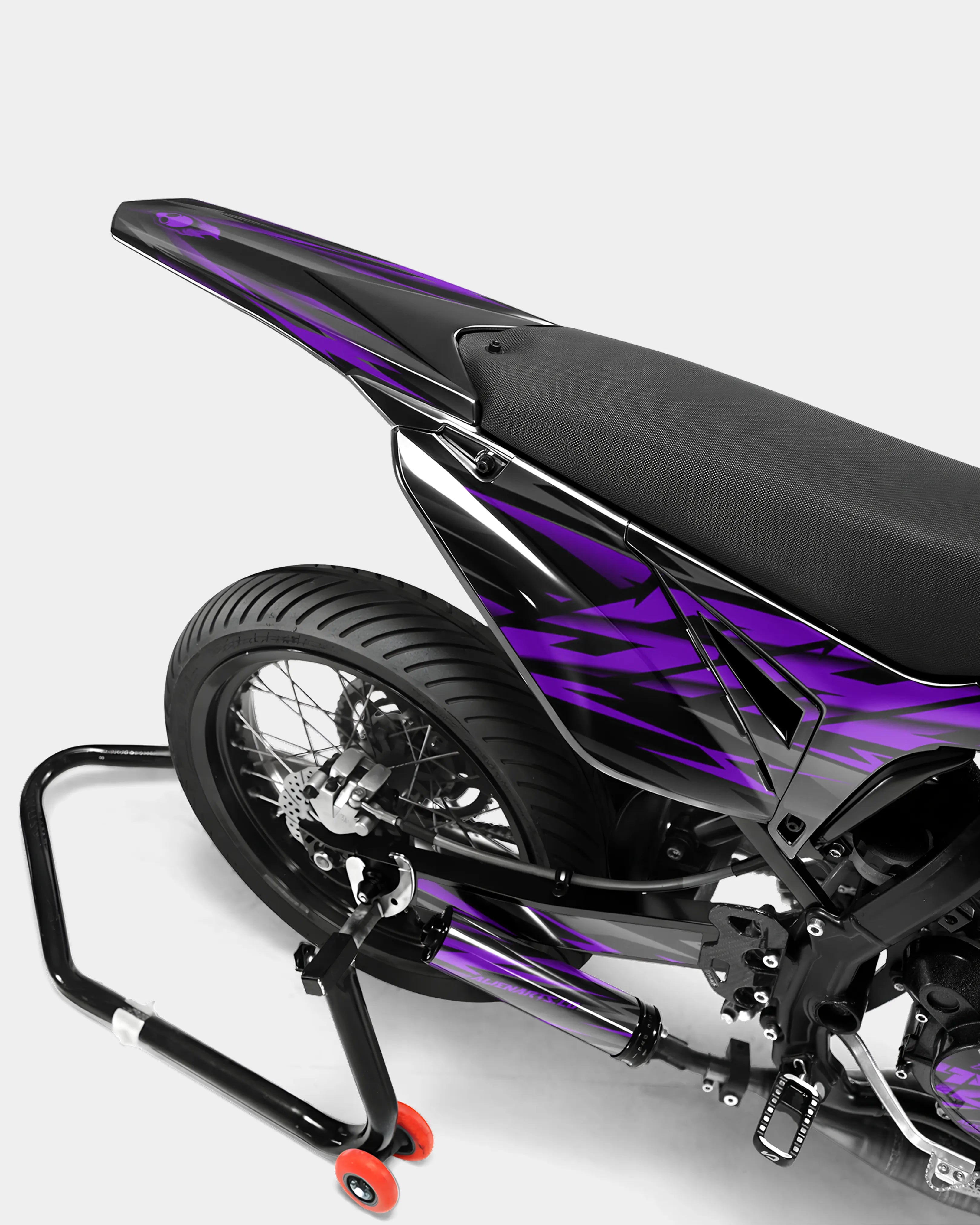 NOVUM- Dekorationsset SHERCO 50cc – Violett