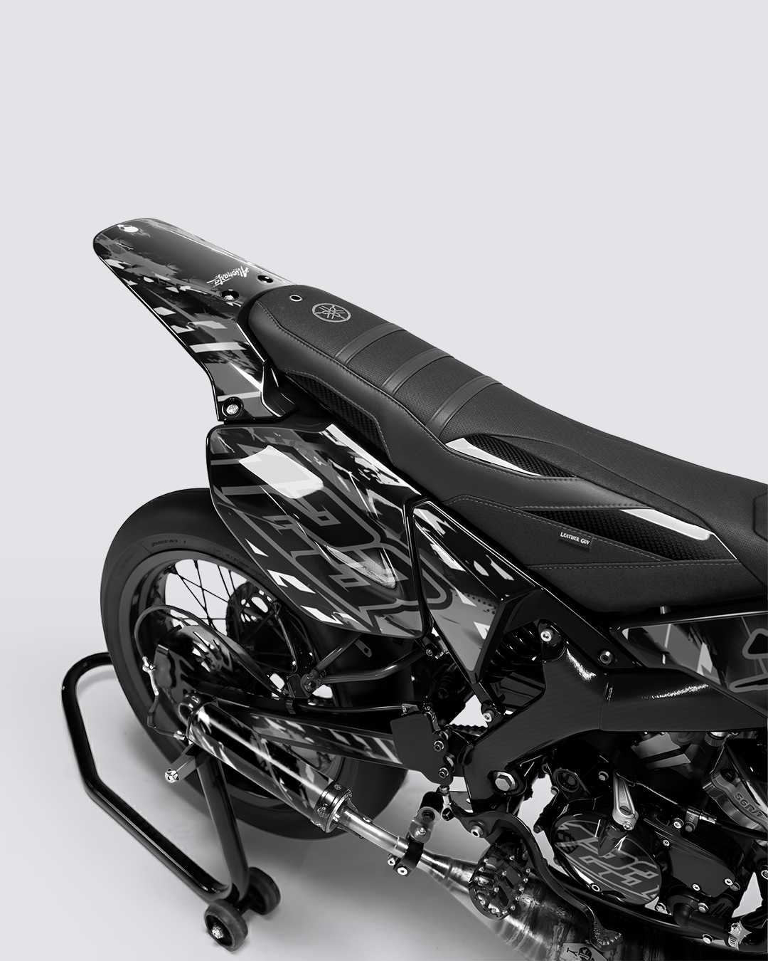 ROGUE - Kit deco YAMAHA DT 50cc - Blanc — vue de dos