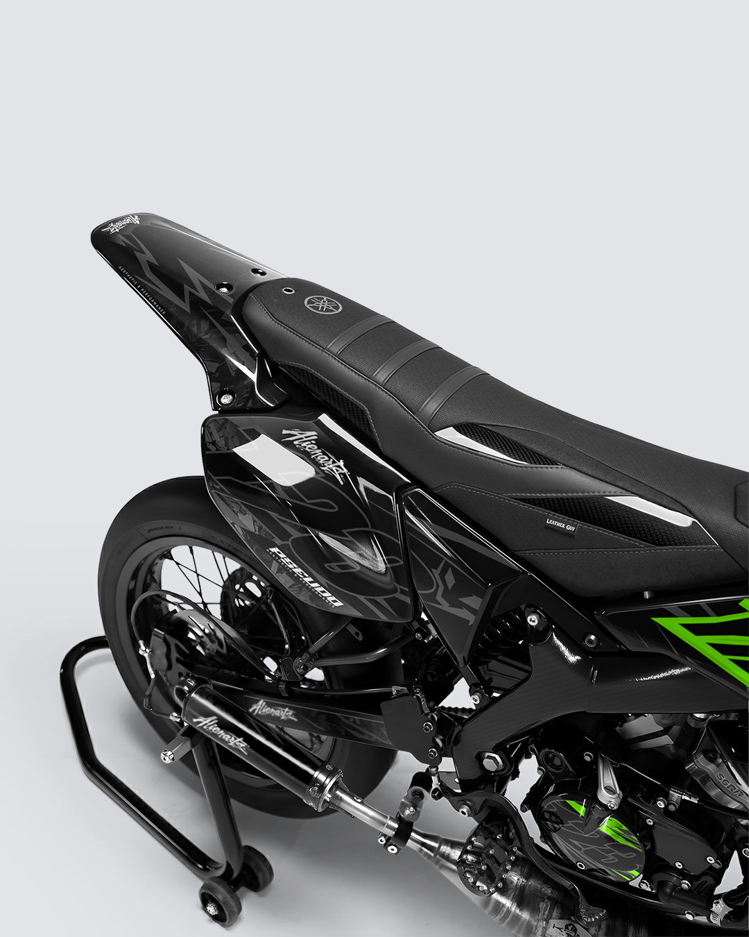 NEMESIS - Kit deco YAMAHA DT 50cc - Vert — vue de dos