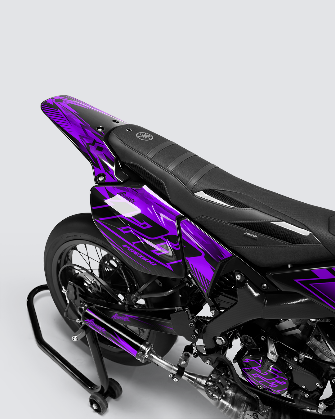 REAPER - Kit deco YAMAHA DT 50cc - Violet — vue de dos