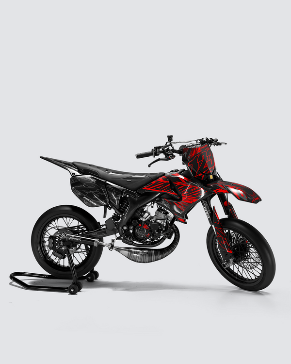 NEMESIS - Kit deco YAMAHA DT 50cc - Rouge — vue de côté